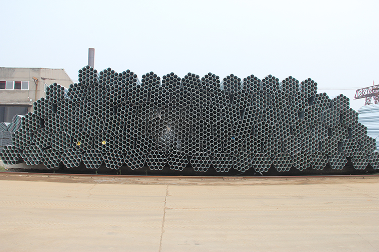 Galvanized steel pipe