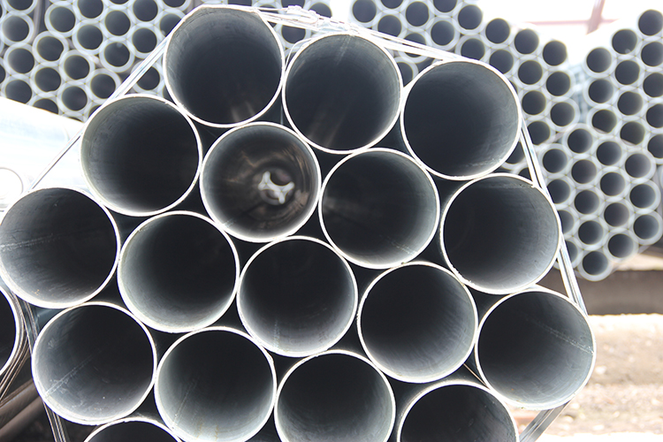 Galvanized steel pipe